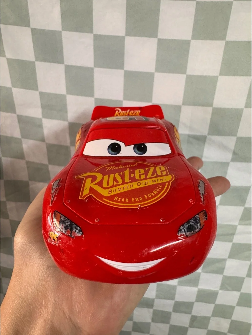 Disney Pixar Cars Lightning McQueen Toy Car